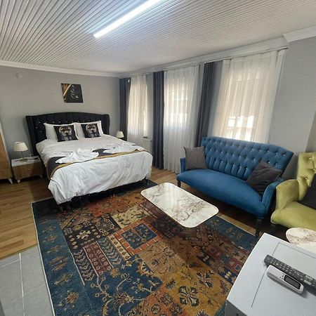 Nefti Red Suite Istanbul Bagian luar foto