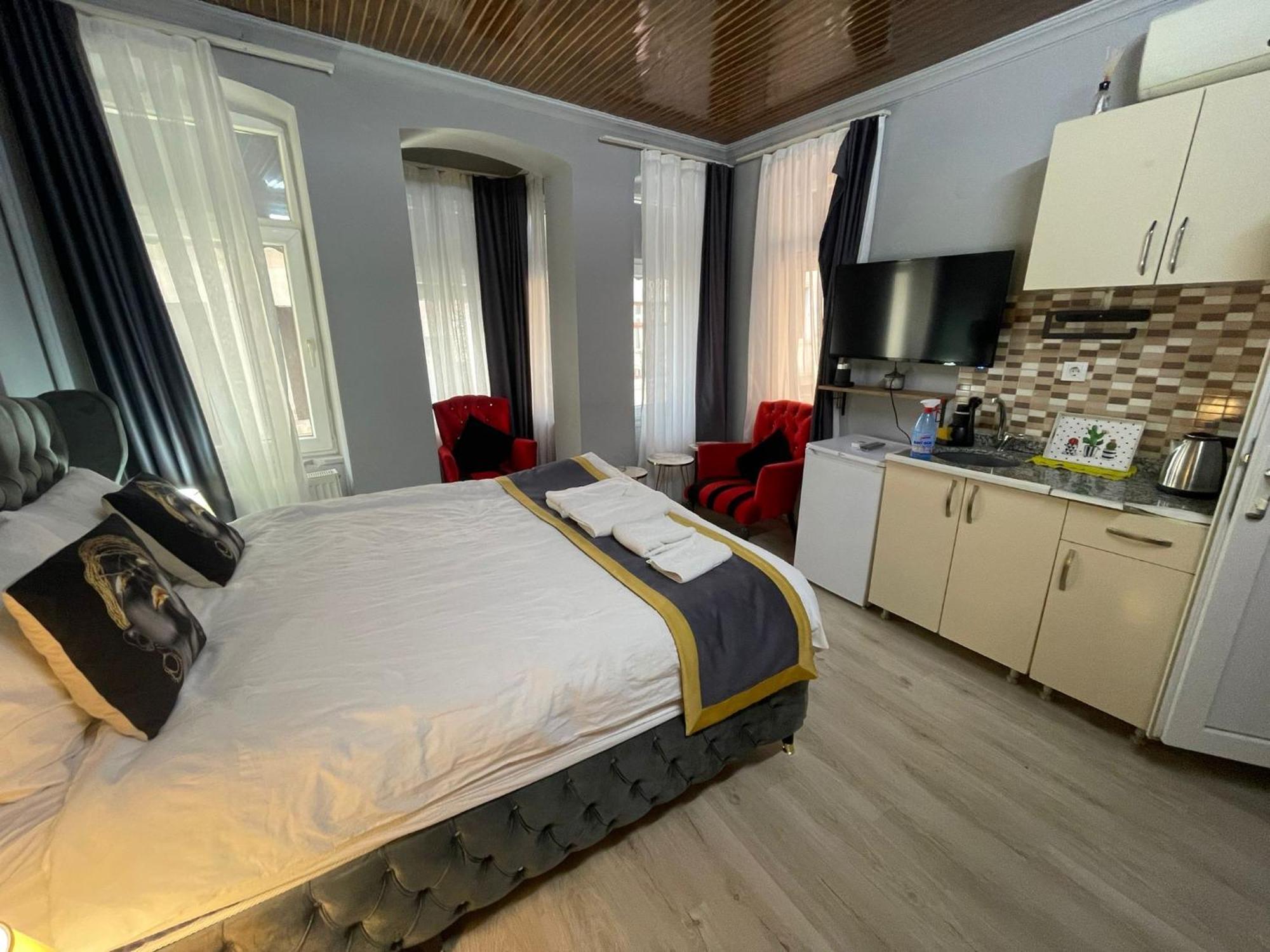 Nefti Red Suite Istanbul Bagian luar foto